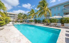Dolphin Suites&Wellness